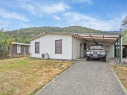 25 Beech Dr, Rosebery TAS 7470, Australia