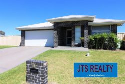 22 Finnegan Cres, Muswellbrook NSW 2333, Australia