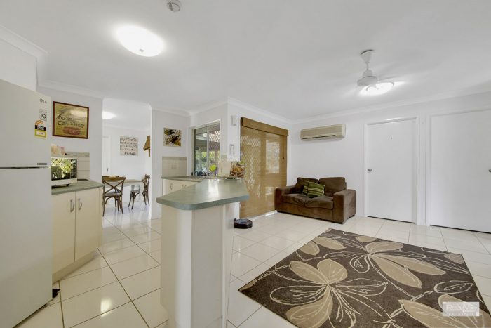 9 Protea Ave, Norman Gardens QLD 4701, Australia