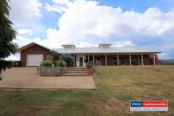 4 Heinecke Ln, Tumbarumba NSW 2653, Australia