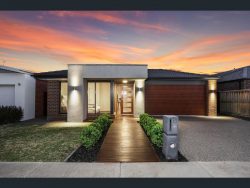 12 Manna Gum Dr, Mount Duneed VIC 3217, Australia