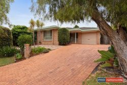 3 Seamist Pl, Coffs Harbour NSW 2450, Australia