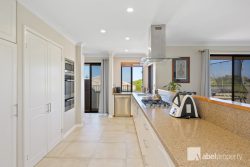 35 Maritana Rd, Kallaroo WA 6025, Australia