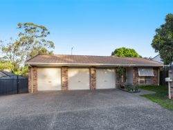 79 Parasol St, Ashmore QLD 4214, Australia