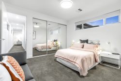 18 Graydale St, West Beach SA 5024, Australia