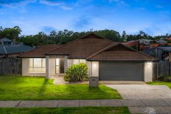 85 Oakwood Rd, Warner QLD 4500, Australia