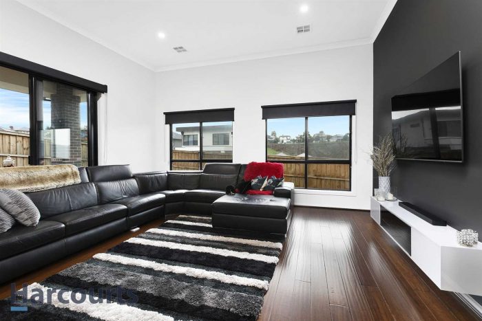 31 Valley Lake Blvd, Keilor East VIC 3033, Australia