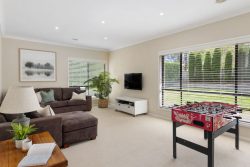 73 Alice Ave, Bowral NSW 2576, Australia