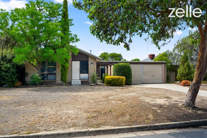 332 Parkland Cres, Lavington NSW 2641, Australia