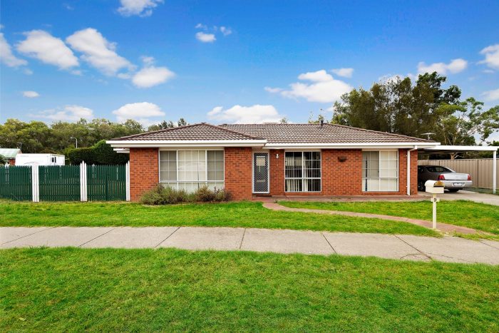 9 Tyrrell Ct, West Wodonga VIC 3690, Australia