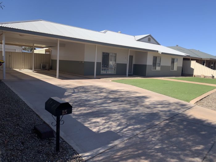 15 Swainsona St, Roxby Downs SA 5725, Australia