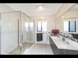 7 Vistula Terrace, Kelmscott WA 6111, Australia