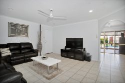 19 Argyle Ct, Beaconsfield QLD 4740, Australia