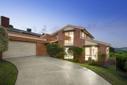 19 Red Plum Pl, Doncaster East VIC 3109, Australia