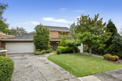 10 Zeus Ct, Templestowe Lower VIC 3107, Australia