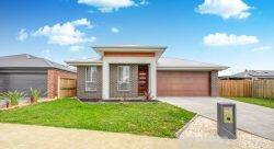 29 Brolga St, Bairnsdale VIC 3875, Australia