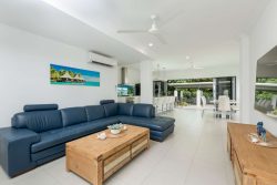 29 Cutten St, Bingil Bay QLD 4852, Australia