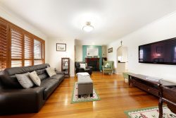 32 Earlwood Dr, Wheelers Hill VIC 3150, Australia