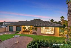 4 Hams Rd, Flagstaff Hill SA 5159, Australia