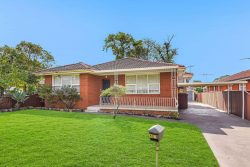 16 Gail Pl, Bankstown NSW 2200, Australia