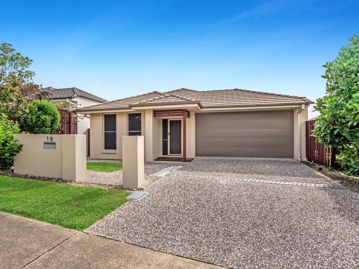 18 Hilltop Terrace, Springfield Lakes QLD 4300, Australia