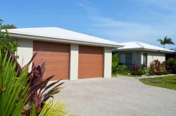 18 Holland St, Wongaling Beach QLD 4852, Australia