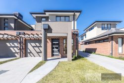 2/5 Second St, Clayton South VIC 3169, Australia