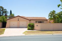 68 Manly Dr, Robina QLD 4226, Australia