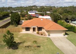 91 Sempfs Rd, Dundowran Beach QLD 4655, Australia