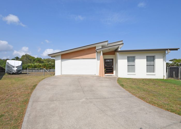 3 Emperor Ct, Craignish QLD 4655, Australia