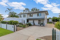 13 Rossinton St, Birkdale QLD 4159, Australia