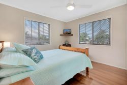 13 Rossinton St, Birkdale QLD 4159, Australia