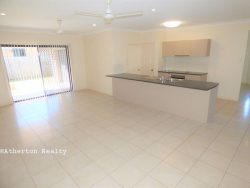 2 Bell Cl, Atherton QLD 4883, Australia