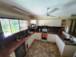 24 Bergin Rd, Innisfail Estate QLD 4860, Australia