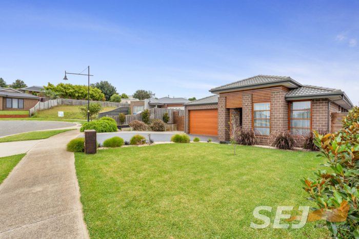 12 Huntingfield Ct, Warragul VIC 3820, Australia