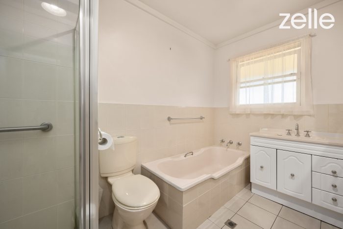 304 Highview Cres, Lavington NSW 2641, Australia