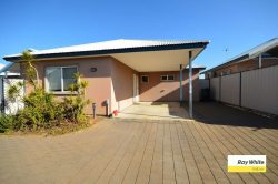 4/4 Seakist Retreat, Kalbarri WA 6536, Australia