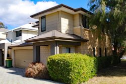 277A Belmont Ave, Cloverdale WA 6105, Australia