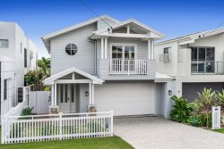 28 Douro Rd, Wellington Point QLD 4160, Australia