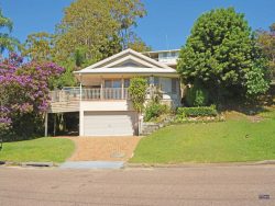 9 Kanangra Ave, Corlette NSW 2315, Australia