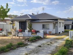 11 Foster St, Glen Aplin QLD 4381, Australia