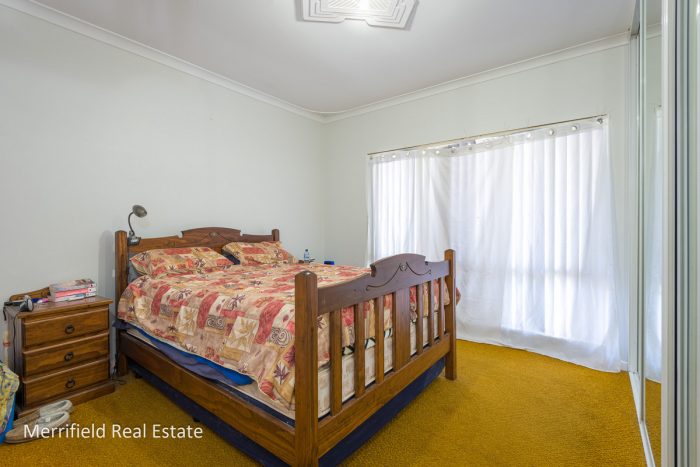 16 Lurline St, Orana WA 6330, Australia