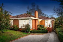 24 Martins Ln, Viewbank VIC 3084, Australia