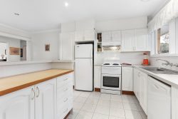 24 Martins Ln, Viewbank VIC 3084, Australia