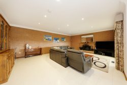 27 Miriam Cl, Wheelers Hill VIC 3150, Australia