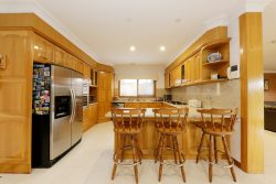 27 Miriam Cl, Wheelers Hill VIC 3150, Australia