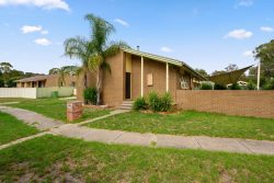 3 Healey Cl, Wodonga VIC 3690, Australia