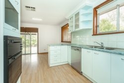 354 Shirleen Cres, Lavington NSW 2641, Australia