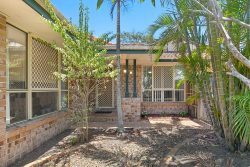 8 Taronga Ct, Heritage Park QLD 4118, Australia