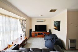 Unit 4/10 Blackett Ave, Young NSW 2594, Australia